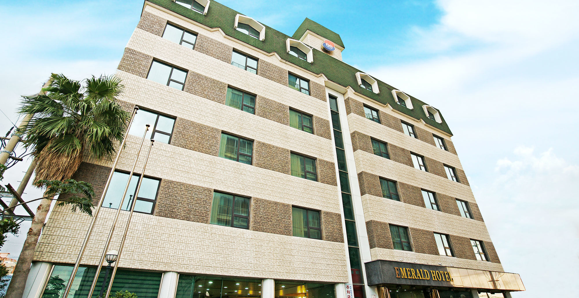 Emerald Hotel 済州市 エクステリア 写真